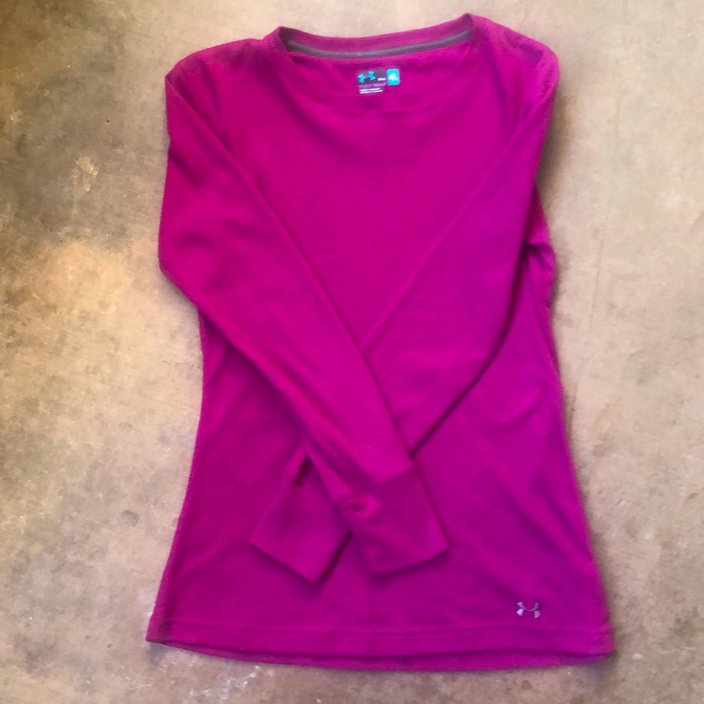 Woman’s Under Armour Magenta long sleeve waffle shirt. Sz Medium.